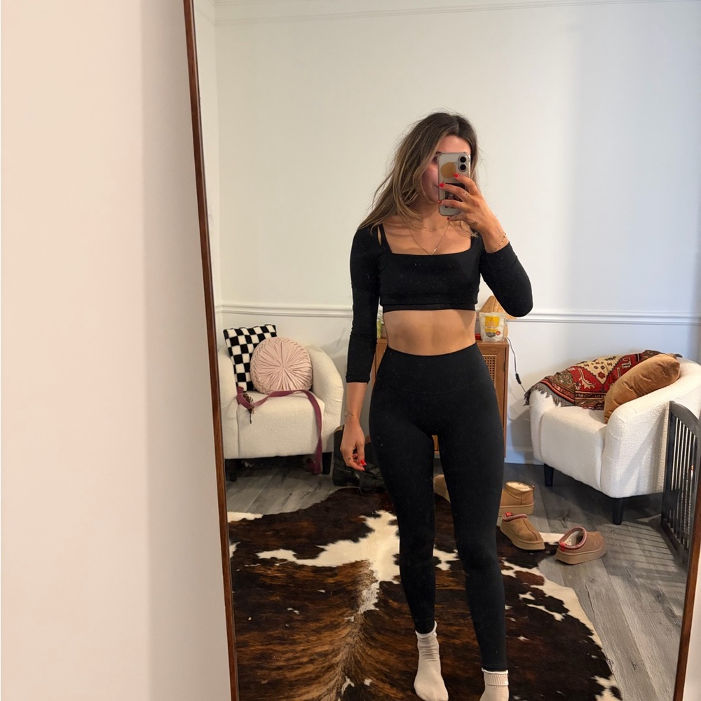 Elegant Black Leggings Set